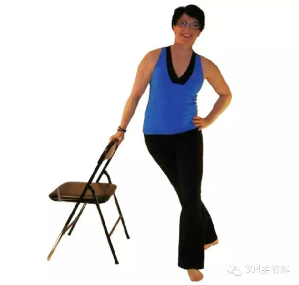 锻炼方法同上,只需要改变牵拉方向使髋关节外旋.   改善内收