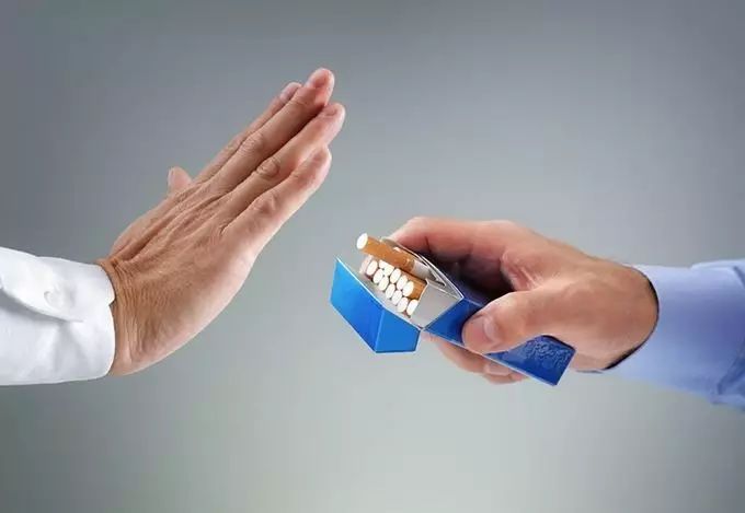 导致头发大量脱落的6大原因