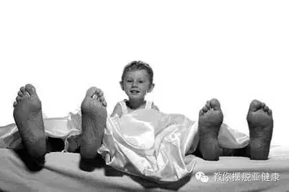 孩子什么时候跟父母分房睡最好呢?