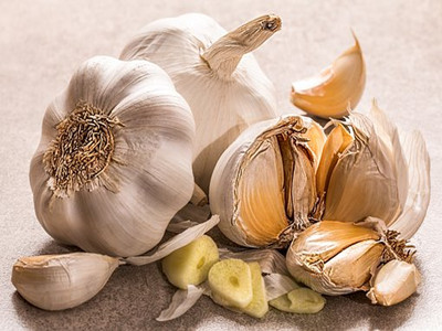 garlic-3419544__340_副本.jpg