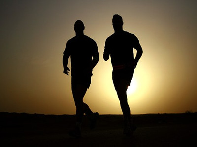 runners-635906__340_副本.jpg