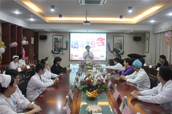 第四季度员工生日会.webp_副本.jpg
