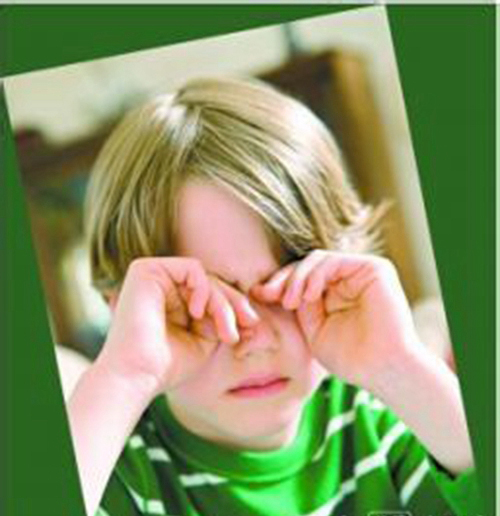 儿童眼睛过敏性结膜炎图片