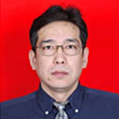 卞策