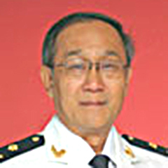 鹿尔驯