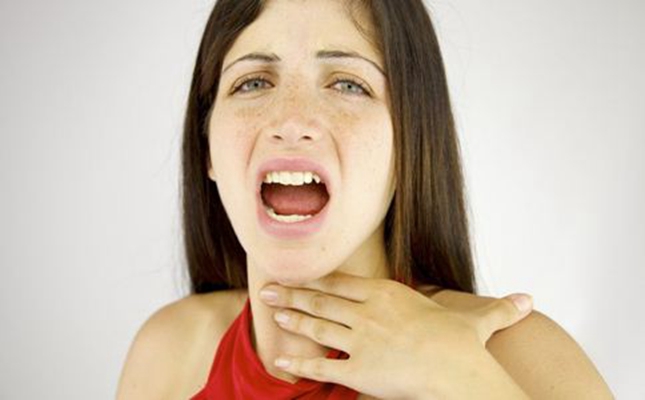 咽喉癌的早期症状和前兆 (10)