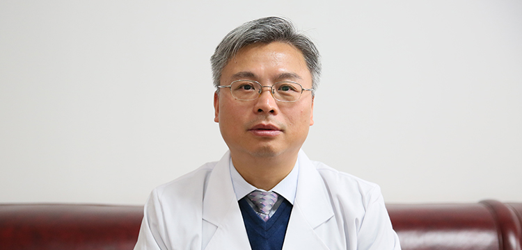 施宝民主任医师