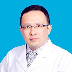 董强