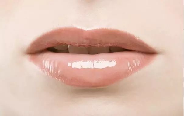 如何获得完美双唇呢?