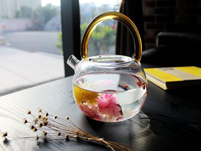 tea-rose-corolla-1871837__340_副本.jpg