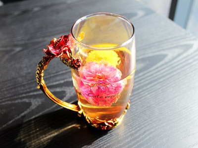 tea-rose-corolla-1871835__340_副本.jpg