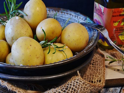 potatoes-3012769__340_副本.jpg