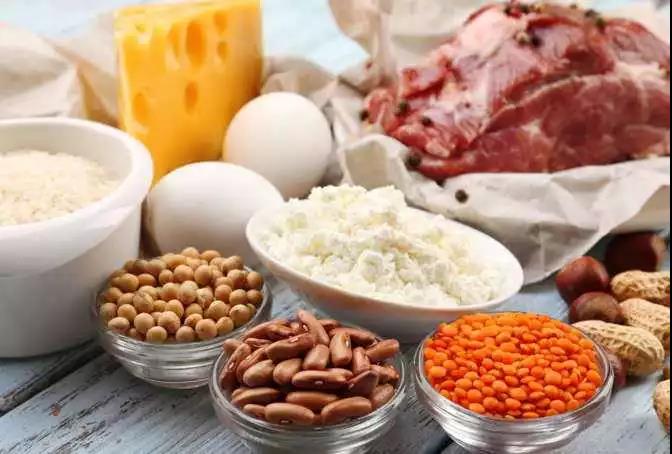 帕金森病患者怎样合理搭配药物与食物?
