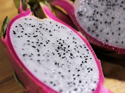 dragon-fruit-1532127__340_副本.jpg