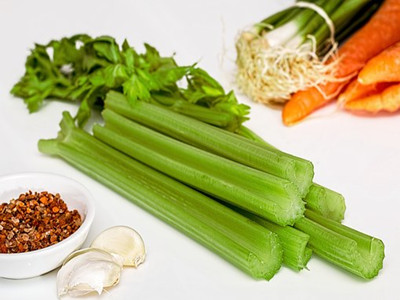 soup-greens-869075__340_副本.jpg