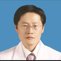 李英俊