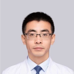 张国龙