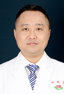 李伟