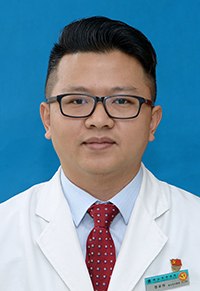 李卓伟