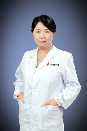 吴莹