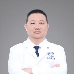 李延伟