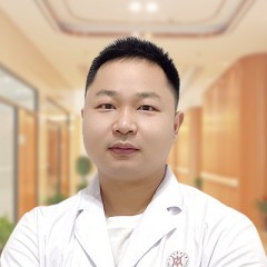 王亚南