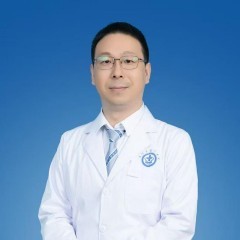 彭亮
