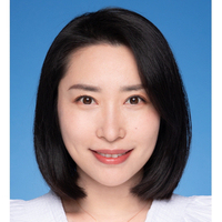 梁馨月