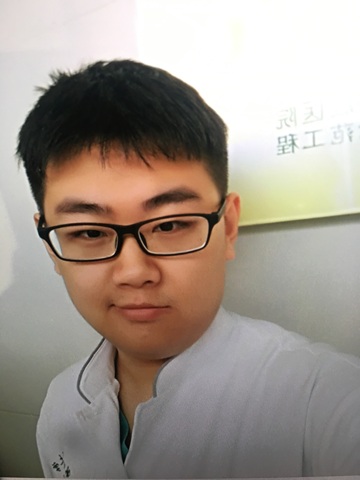 任德龙