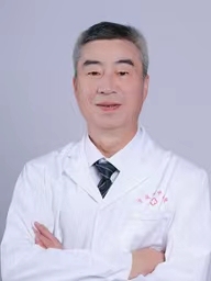 韩小龙