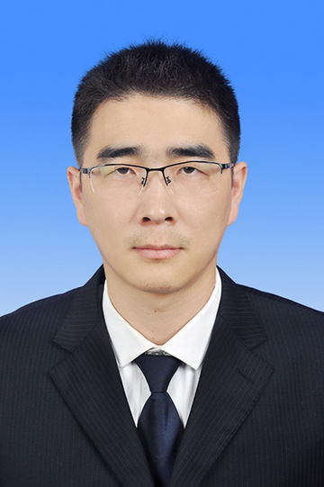 王凡