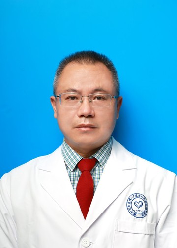 傅俊卒
