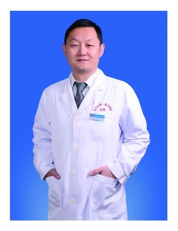 何武成