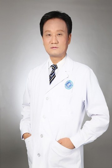 王炜