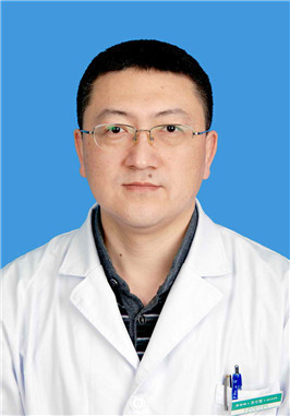 齐万里