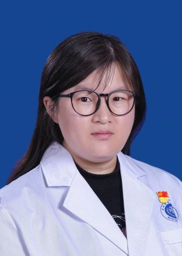 李侠