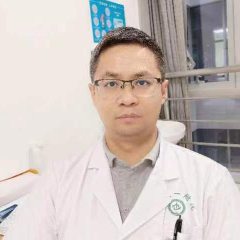 李伟