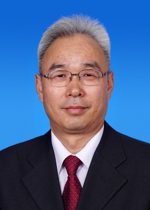 李春龙