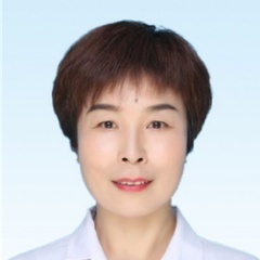 王霞