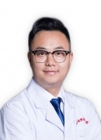 何丕龙