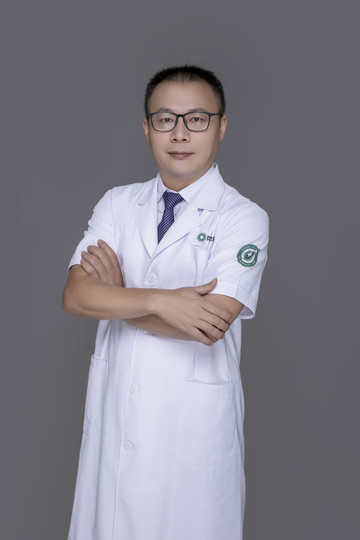 凌毅