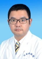 张灿