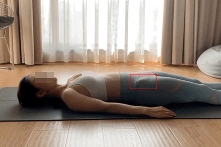 女生平躺时髂前上棘突出图