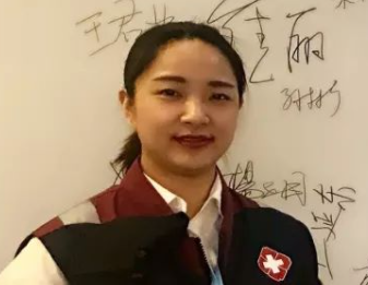 李爽