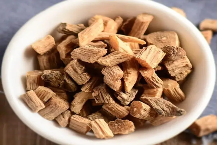 红牛克膝药材图