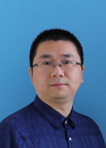 王亮