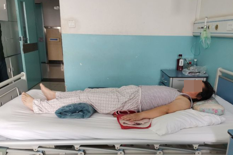 偏瘫患者仰卧位姿势图 偏瘫患者仰卧位姿势图