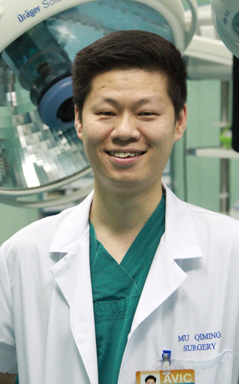 母齐鸣