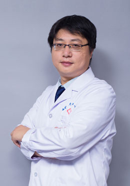 董超