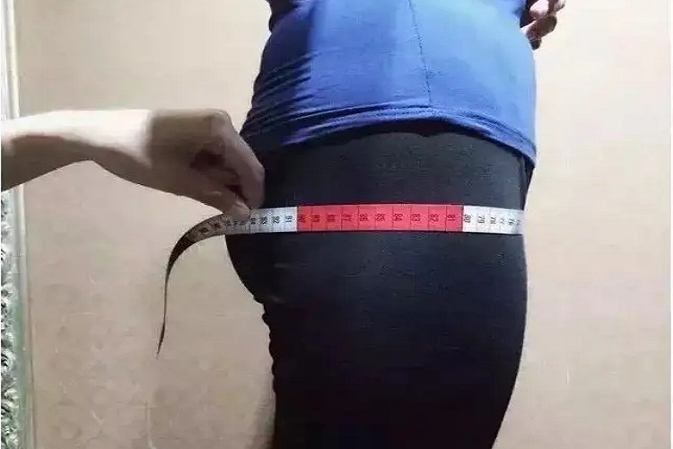 臀围测量方法图